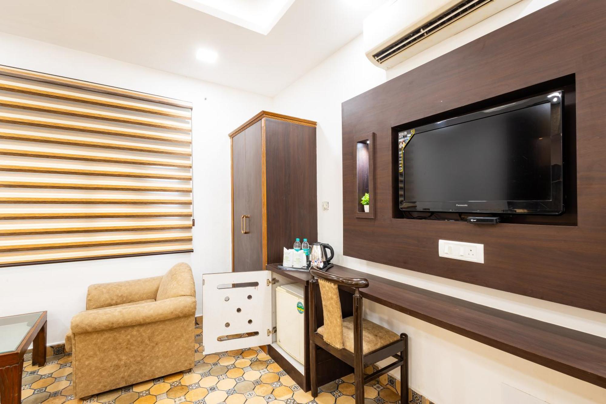Hotel Panickers Residency - Ajmal Khan Market Near Karol Bagh Metro Delhi  Dış mekan fotoğraf