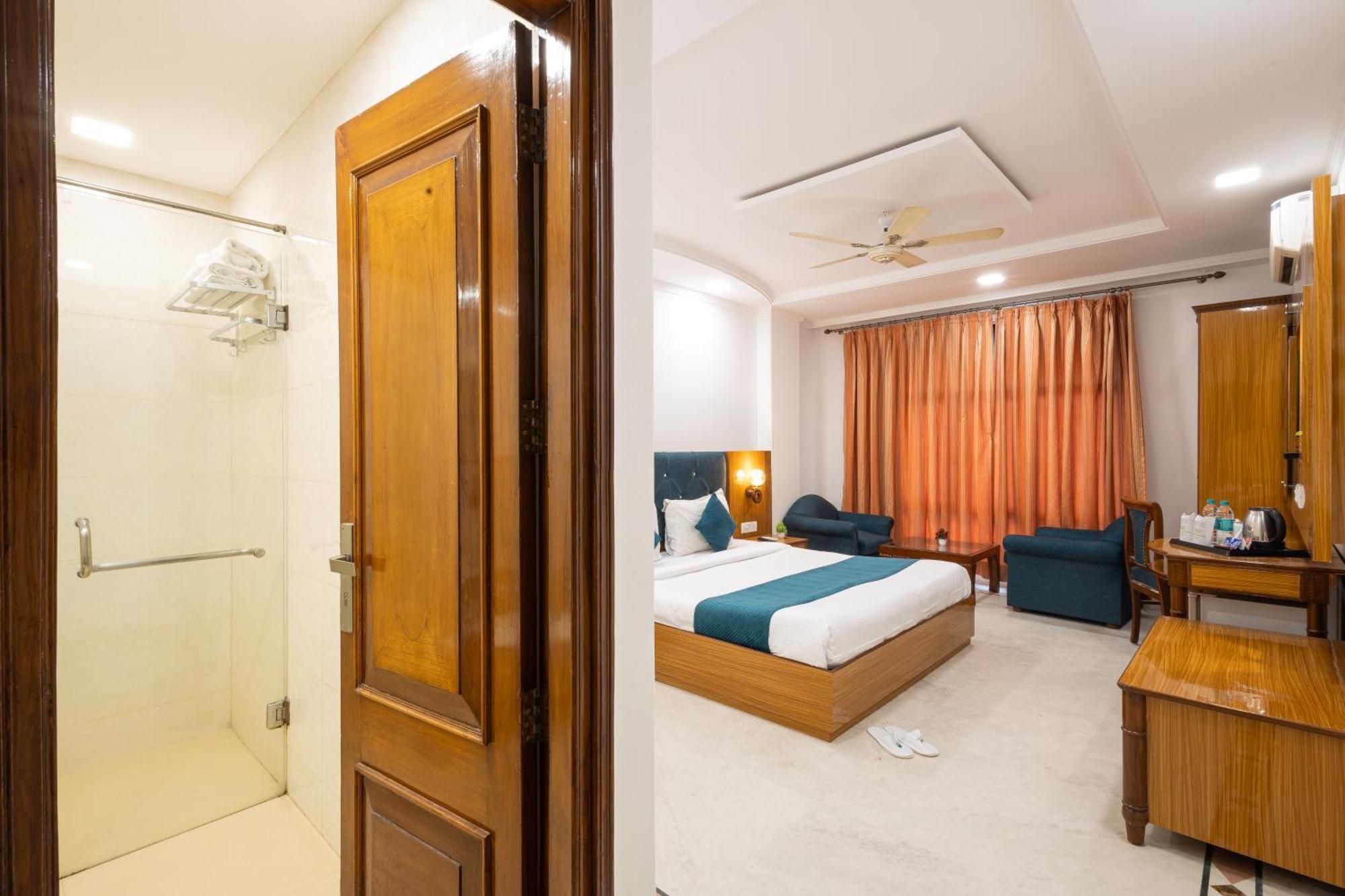 Hotel Panickers Residency - Ajmal Khan Market Near Karol Bagh Metro Delhi  Dış mekan fotoğraf