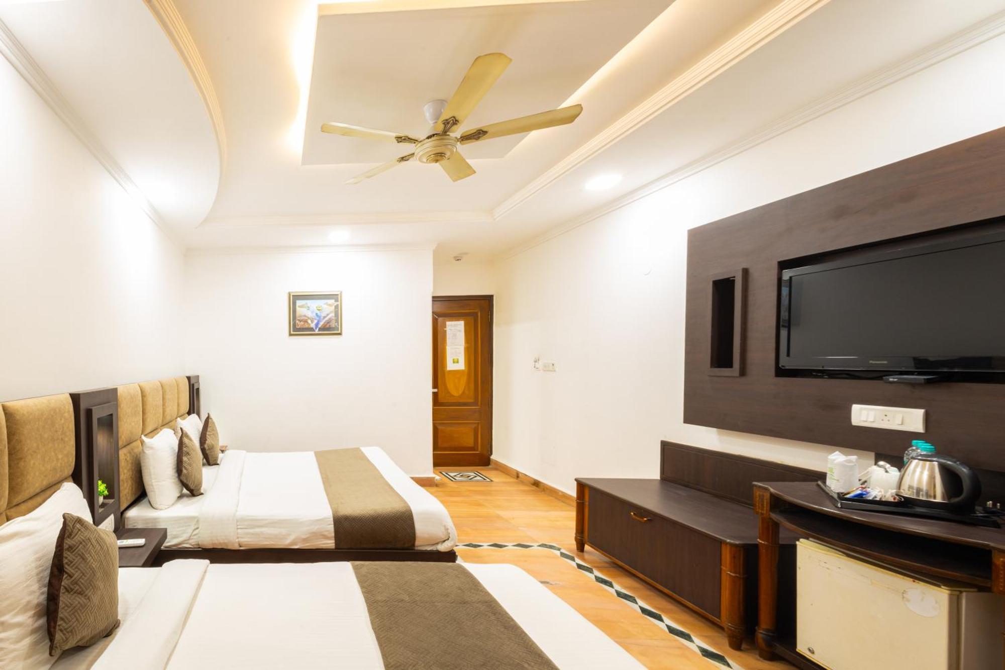 Hotel Panickers Residency - Ajmal Khan Market Near Karol Bagh Metro Delhi  Dış mekan fotoğraf