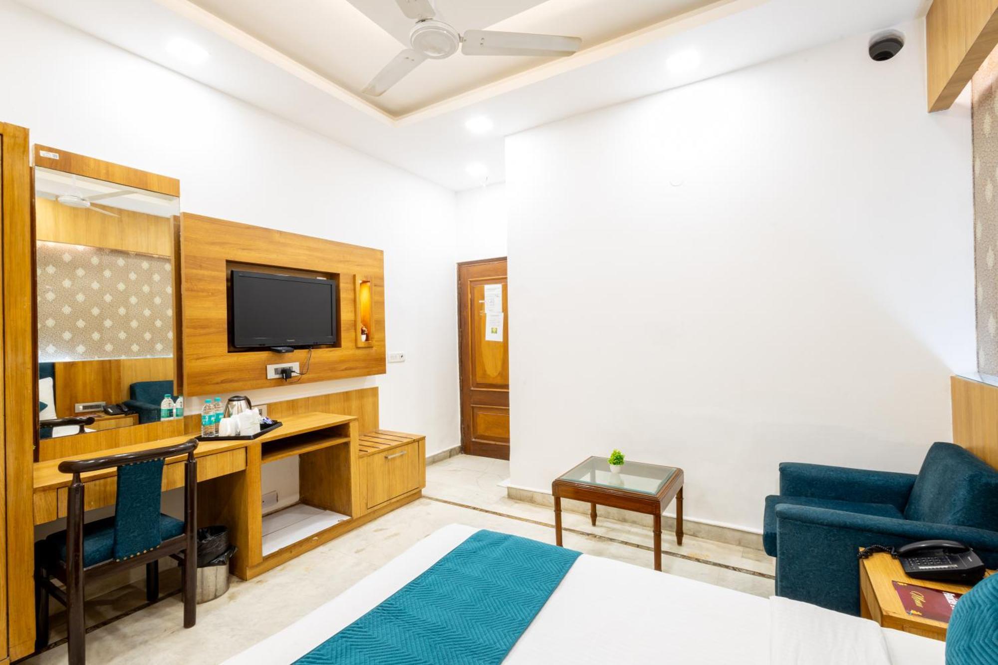 Hotel Panickers Residency - Ajmal Khan Market Near Karol Bagh Metro Delhi  Dış mekan fotoğraf