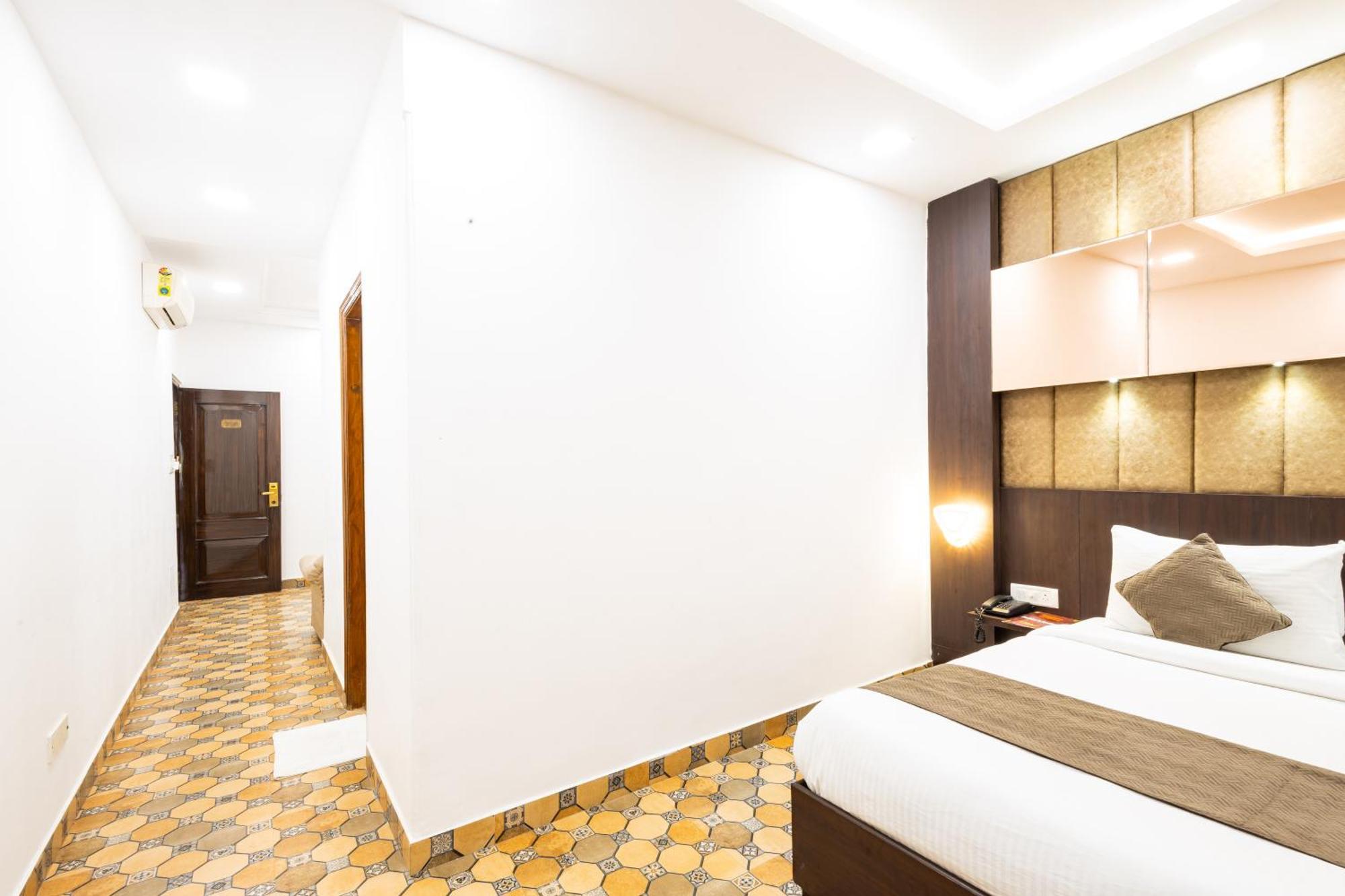 Hotel Panickers Residency - Ajmal Khan Market Near Karol Bagh Metro Delhi  Dış mekan fotoğraf
